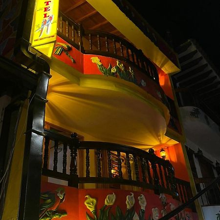 Hotel Las Guacamayas Guatapé Esterno foto