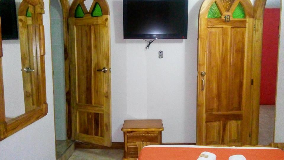 Hotel Las Guacamayas Guatapé Esterno foto