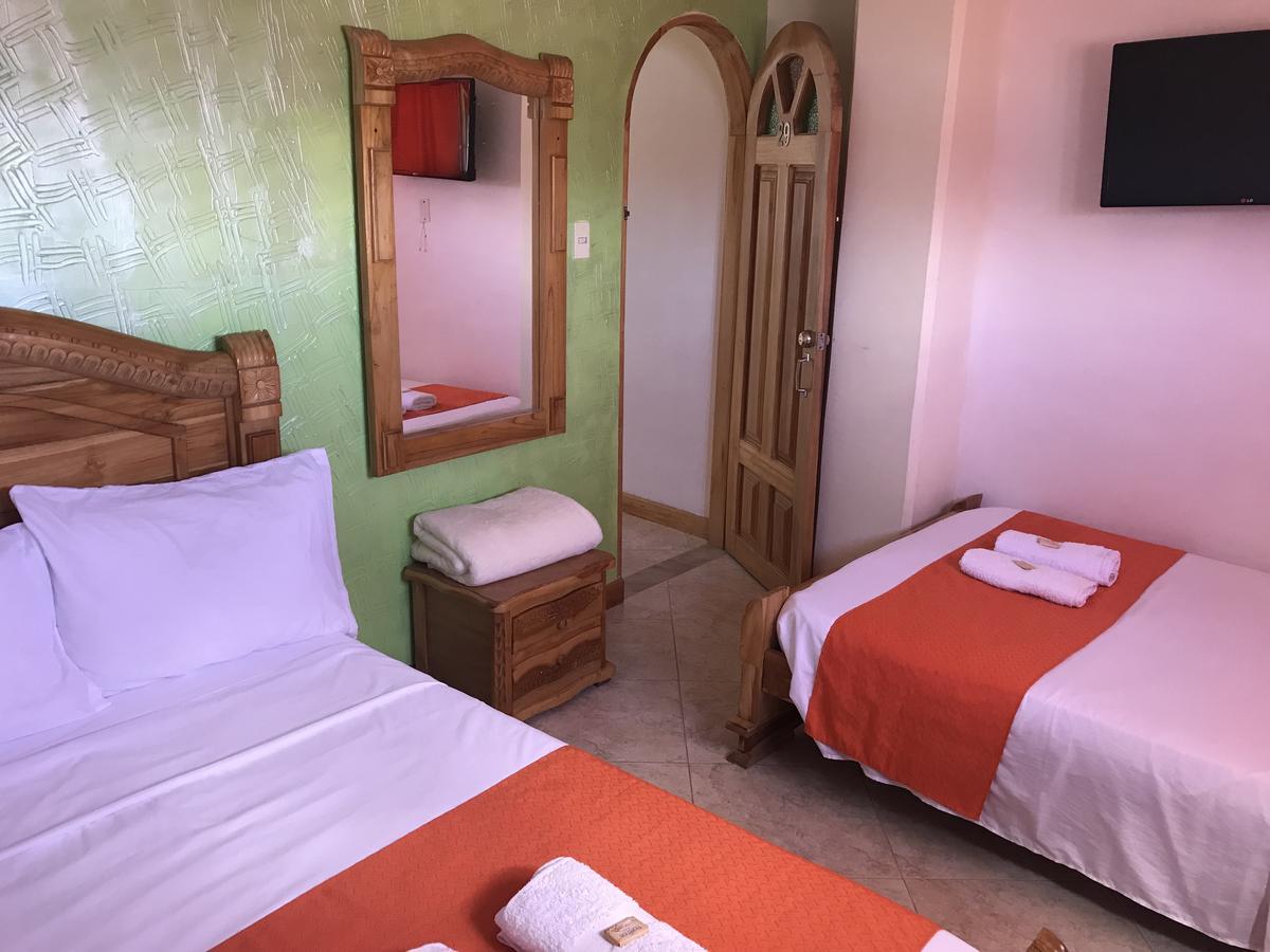 Hotel Las Guacamayas Guatapé Esterno foto
