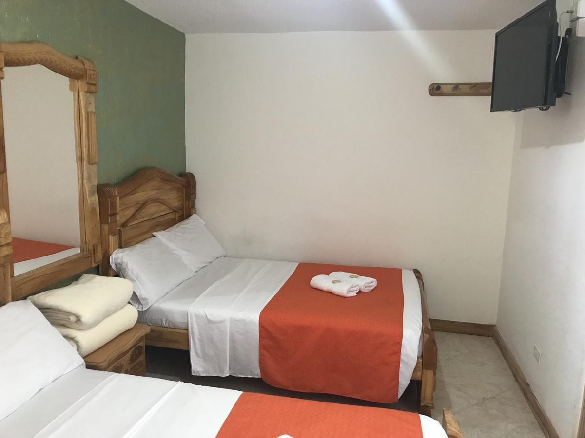 Hotel Las Guacamayas Guatapé Esterno foto