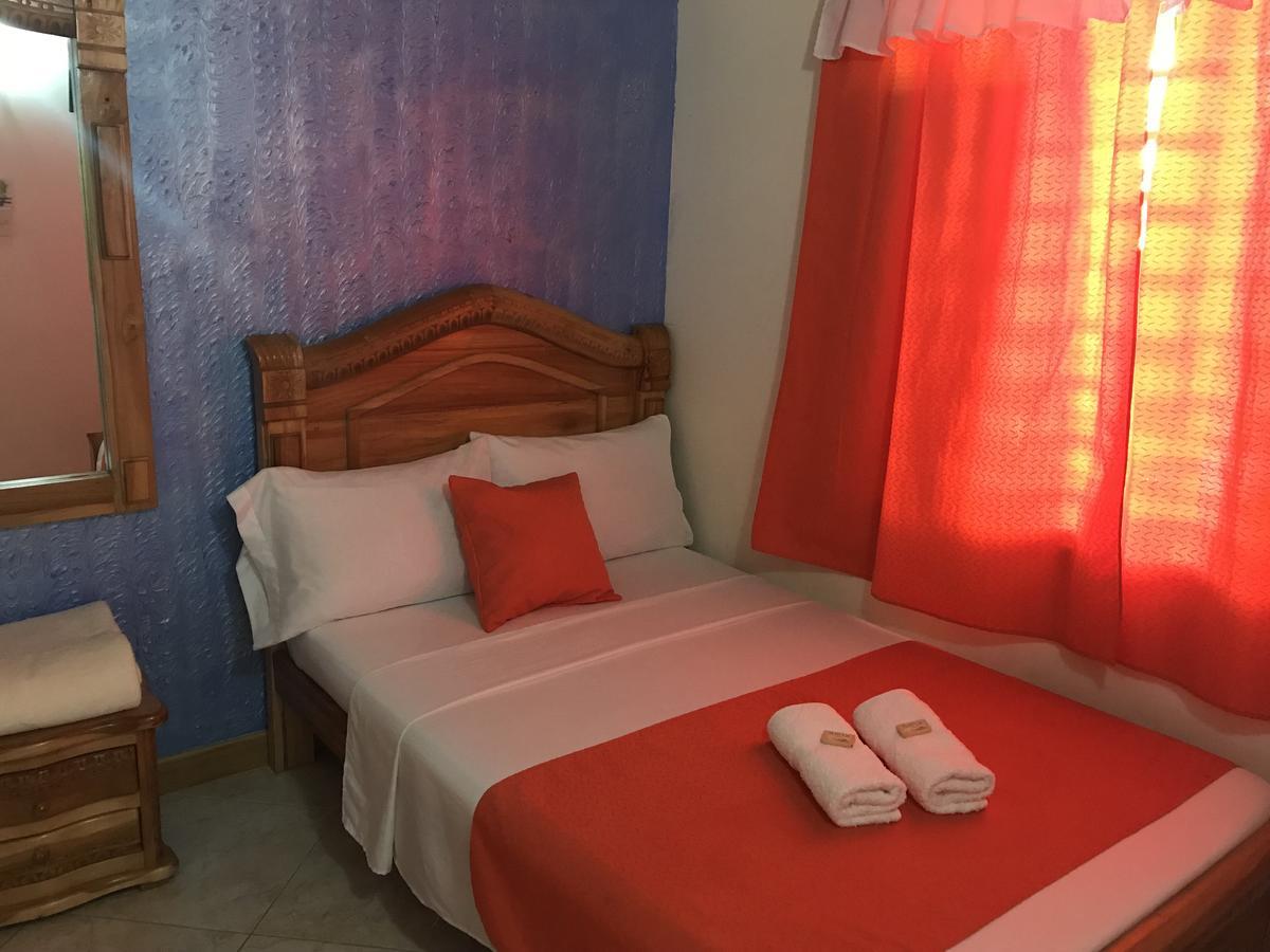 Hotel Las Guacamayas Guatapé Esterno foto