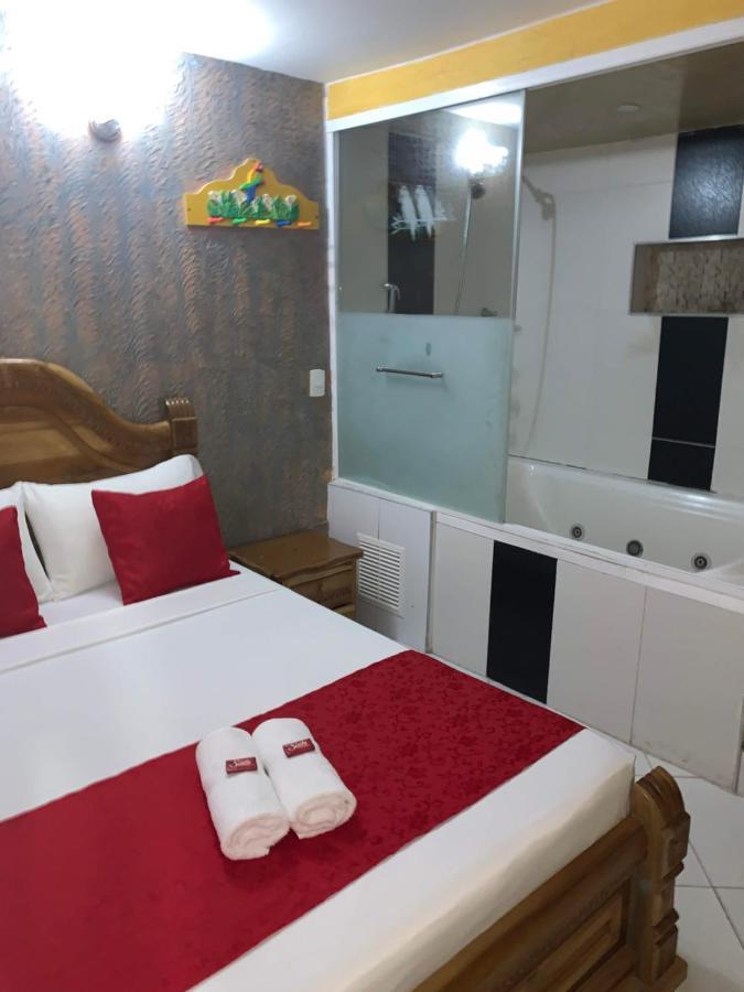 Hotel Las Guacamayas Guatapé Esterno foto