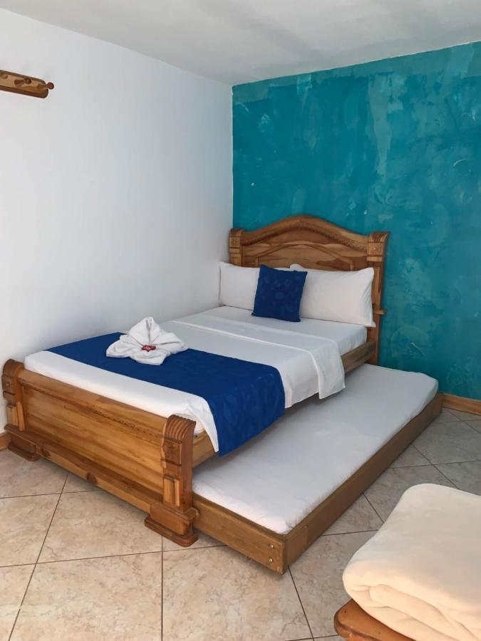 Hotel Las Guacamayas Guatapé Esterno foto